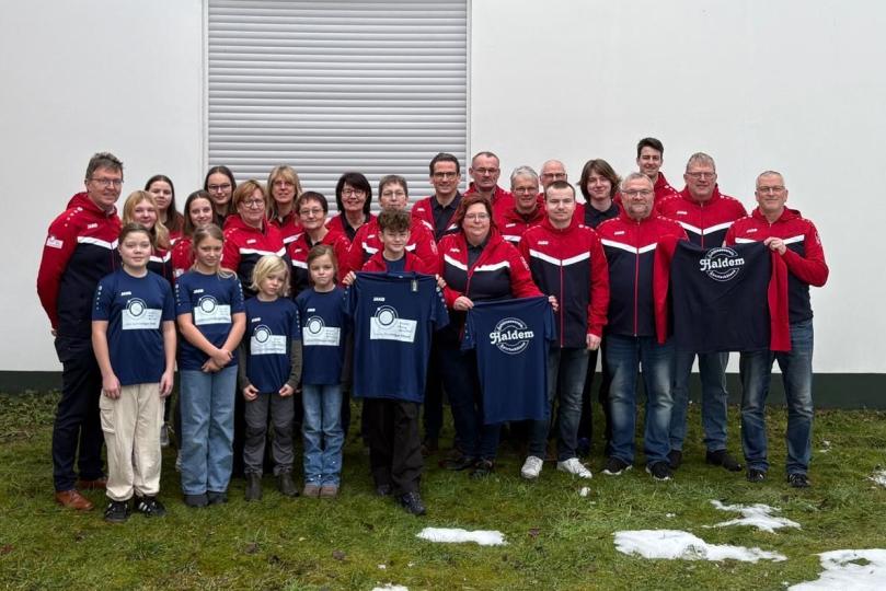 Alle anwesenden Personen