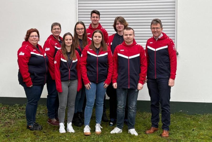 Freihand - Pistole und Gewehr